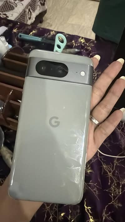 Google Pixel 8