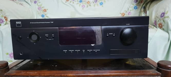 NAD T187 PREAMP