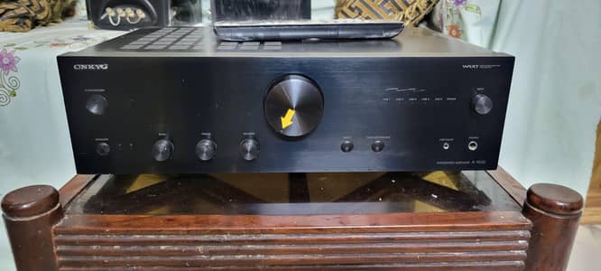 ONKYO A9030 STEREO AMP