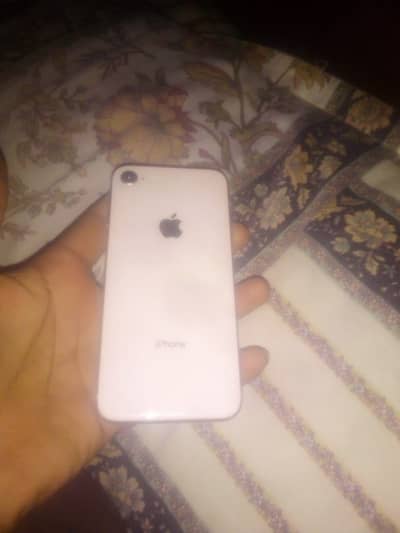 Bhi 10/8 condition Han or camera bhi bohat Acha ha