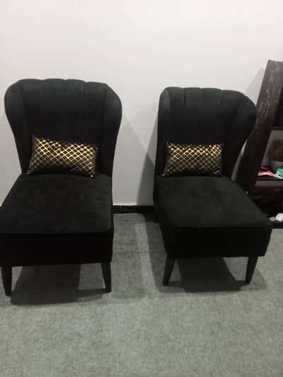 2 Black sofa chairs