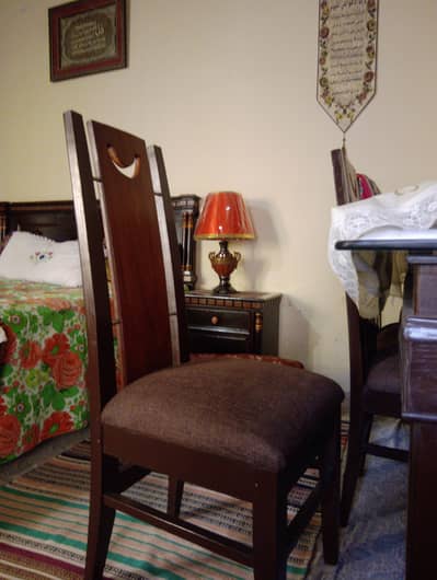 Dining table with six chair s