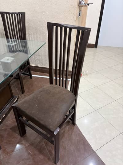 8 Seater Dinning table