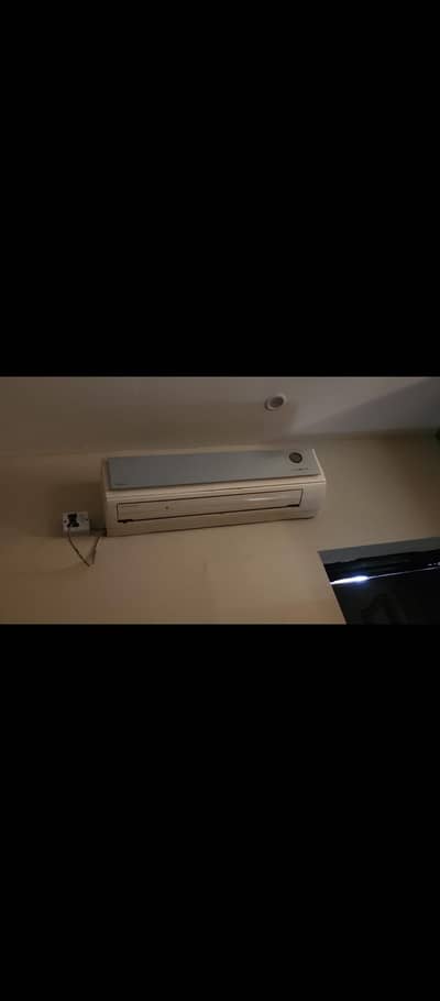 Gree ac 10/9 conidtion 1.5 ton