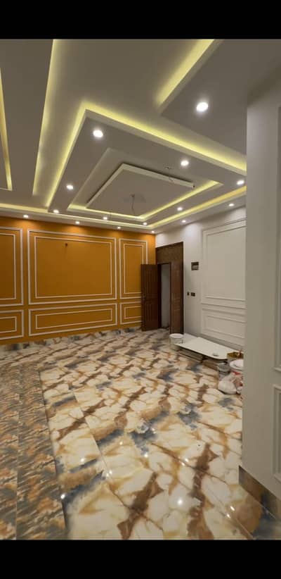 Urgent Sale - Brand New Sub-Leased 2nd Floor Portion Prime Model Colon