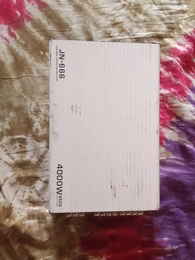 Amplifier 4-Channel 4000 watts