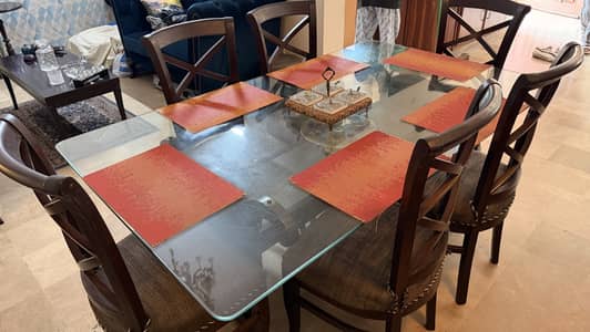 Dinning table with 6 chairs for sale