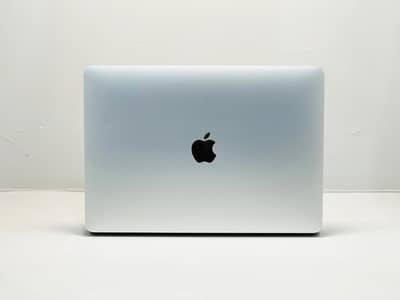 APPLE MACBOOK PRO 2020 FOR SALE CONDITION 10/10 WITH 16GB/512GB