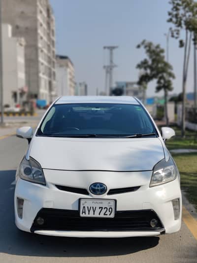 TOYOTA PRIUS S LED 2013 MODEL