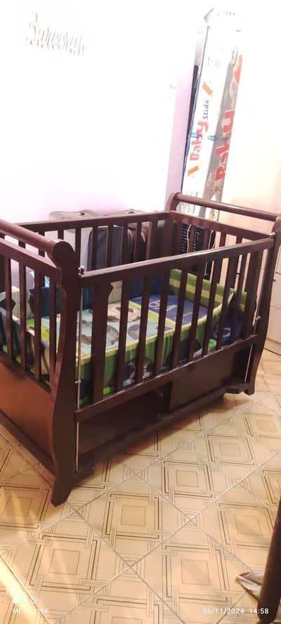 Baby Cot| crib| baby bed | bed | Cot and storage