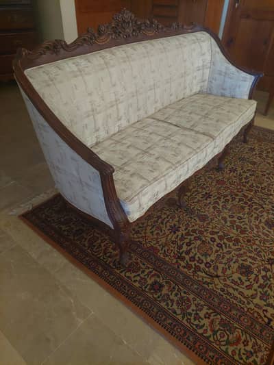 Victorian style newly upholstred 5 seater sofa set