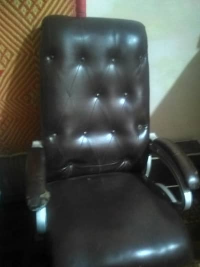 Executive Revolving Chair