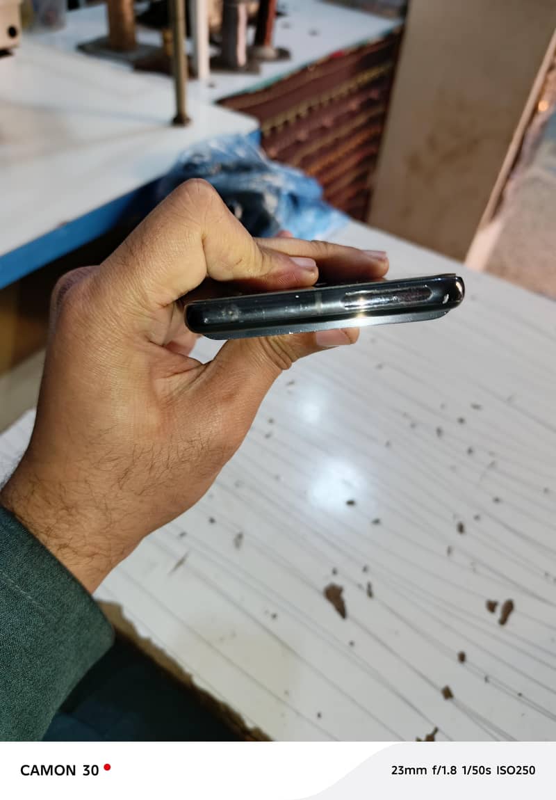 Google pixel 8 pro 3