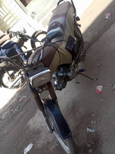 target. . CD. 70. /03123274633