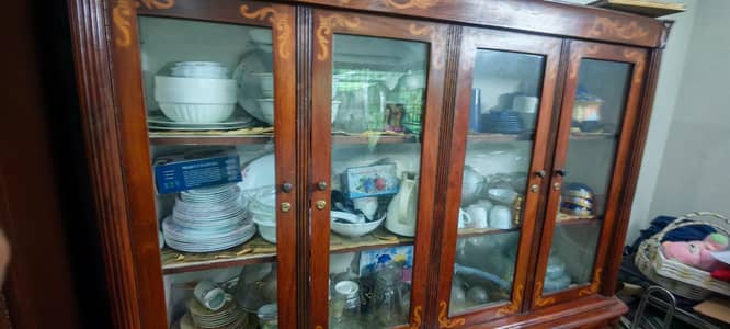 chinoti showcase newly condition