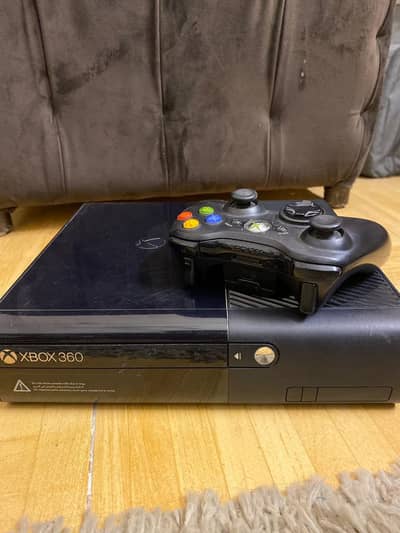Xbox 360 ultra slim with 200 games