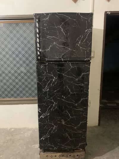 Dawlance Full Size Used Fridge for Sale - Genuine Compressor