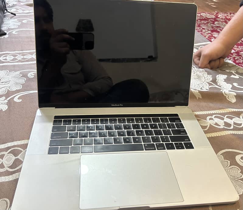 MacBook pro 2016 3