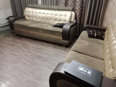 3 +3 +2 seater  sofa aet