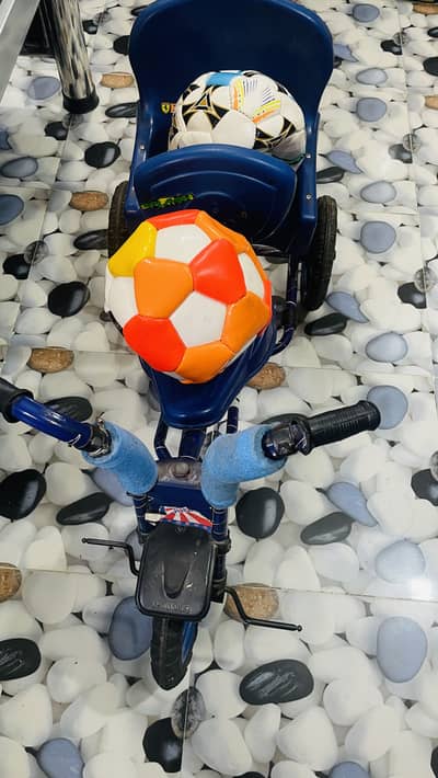 Sale cycle and 2 new football