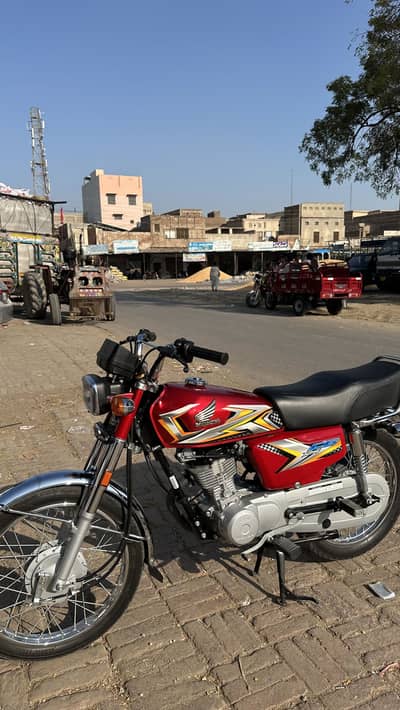 Honda CG 125 Red 2025 slightly used
