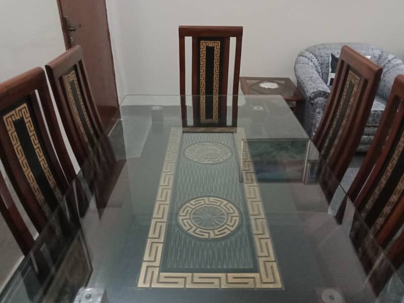 6 seats dining table 3