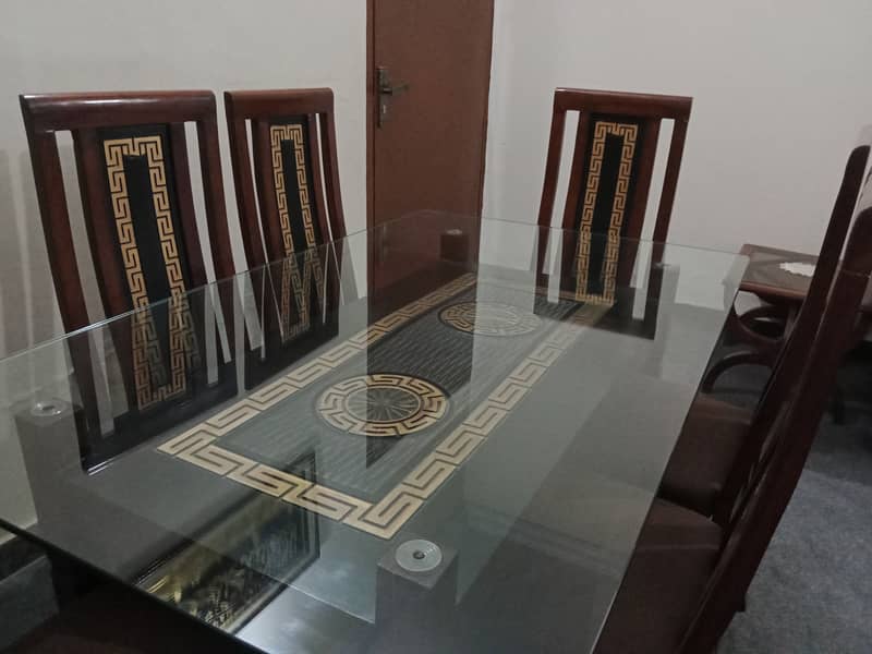 6 seats dining table 7