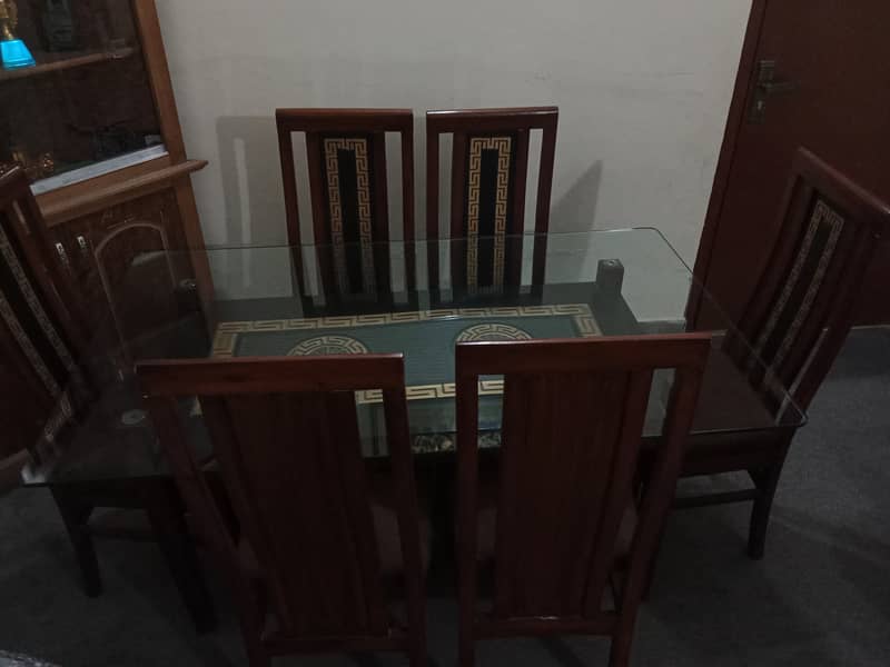 6 seats dining table 9