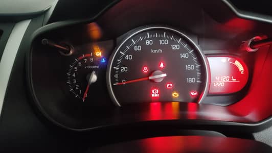 Selling my Suzuki Cultus 2021 VXL