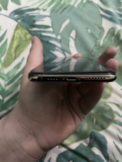 Iphone xs max 256gb pta approved