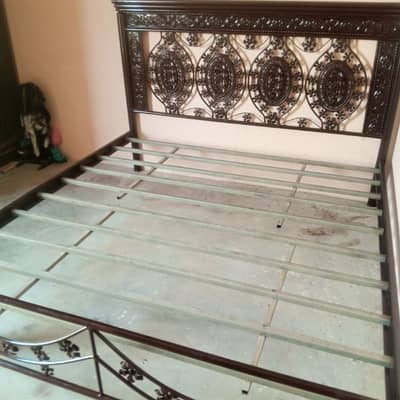 iron bed