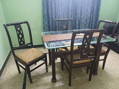Dinning Table with 4 Chairs