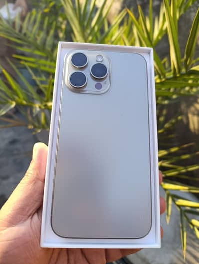 Iphone 15 pro max physical dual Non Pta