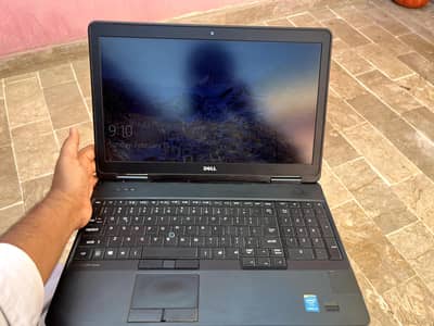 latitude e5540