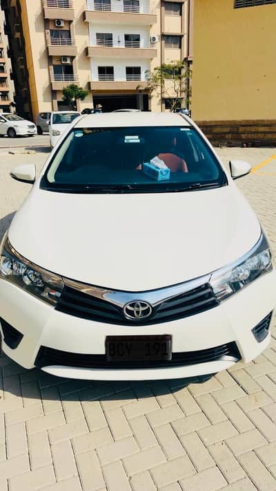 Toyota Corolla GLi 2015 full geniune 1st owner