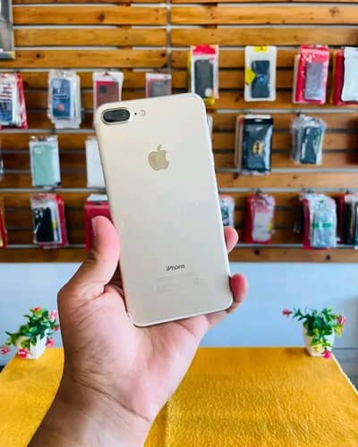 Iphone 7plus pta approved 128GB My WhatsApp number  0325-15-67-306