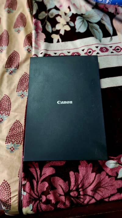Canon CanoScan LiDE 300 A4 Flatbed Scanner