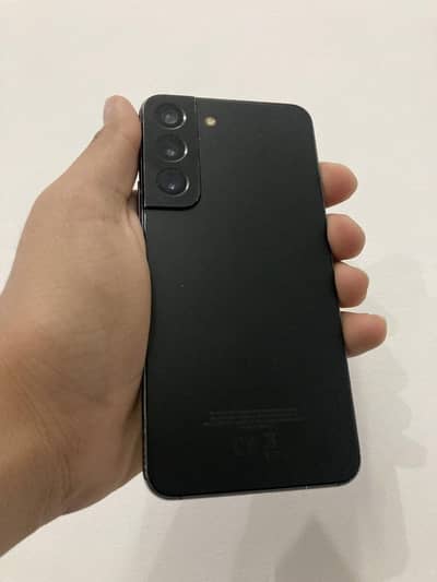 Samsung S22 8/256