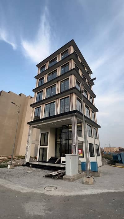 4 Marla Corner Brand New Building