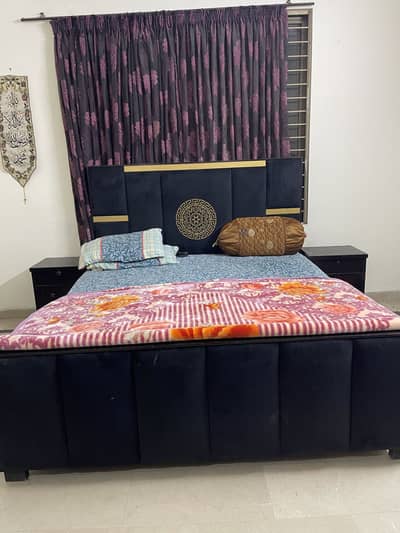 Used bed set for sale urgently condition is very good