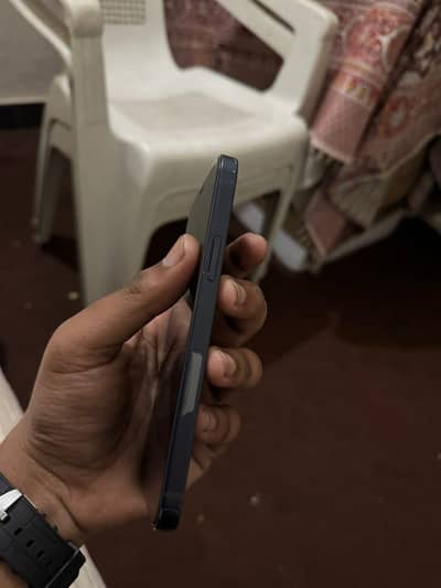 Iphone 12 jv  64gb brand new water-pack 2 months sim time available