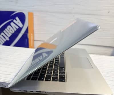 MacBook Pro 2015 15 Inch 16GB RAM 512GB SSD Ventura Installed