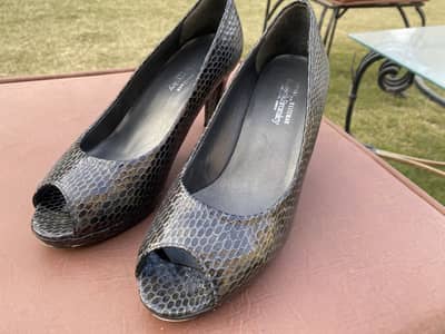 Russell & Bromley Heels