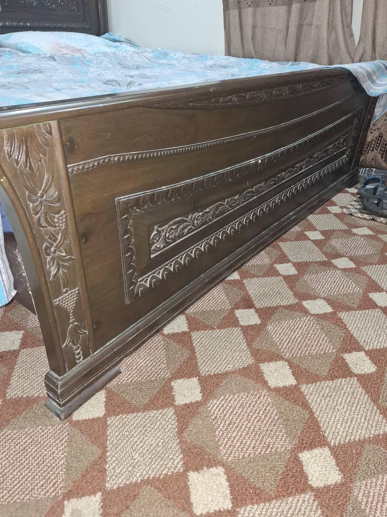 bed side table dressing table 0