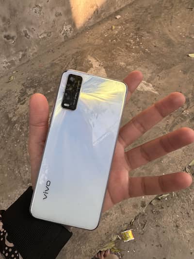 Vivo Y20 4/64 gb with box           O. 3.1. 9.7. 3.3. 2.6. 7.9