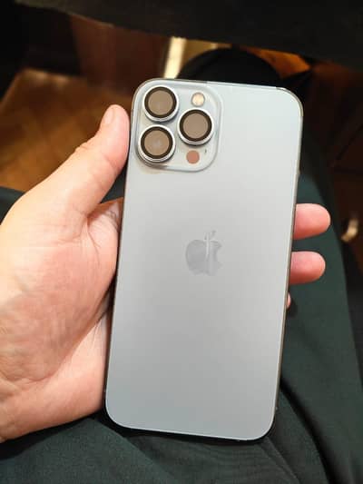 Iphone 13 pro max 128gb 10/10 condition JV