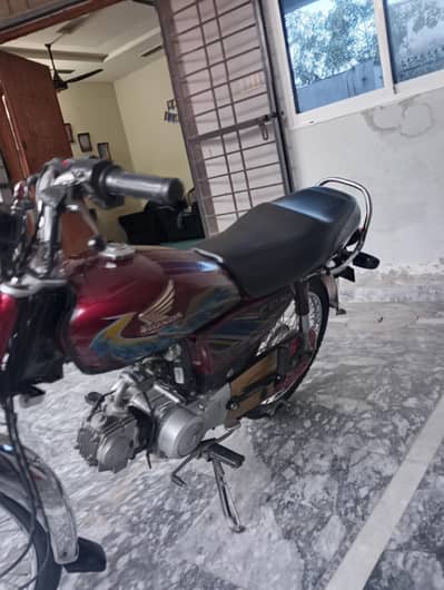 CD 70 2021 model lush condition