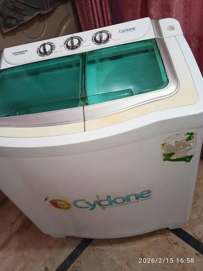 Kenwood washing machine twin tub model number KWM-930SA CYCLONE