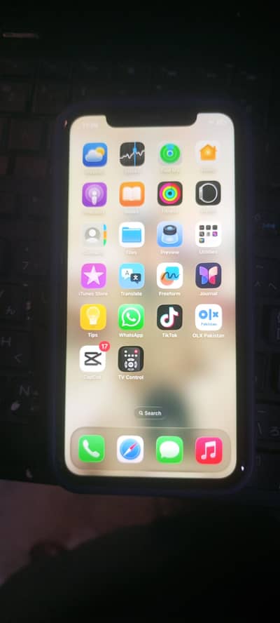 I phone 11 64gb jv water pack