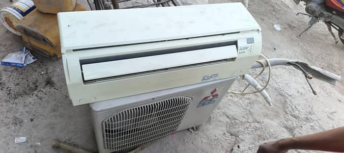 Mistubushi 1 ton new condition